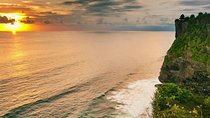 Half Day Bali Private: Uluwatu Cliff Temple and Jimbaran Bay Tour
