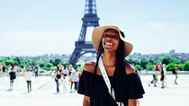 Paris Private Tour with Seine River Cruise