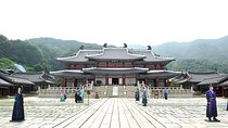 Private day trip to Korean Folk Village & Dae Jang Geum Park