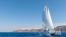 Shared Platinum Morning Trip of Santorini via Hot Springs & White Beach