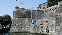 Kotor walking tour and Jaz beach - private tour