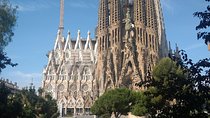 Sagrada Familia Skip-the-Line Private Tour with Guide