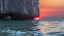 Phi Phi Early Bird Premium Tour by Speed Boat