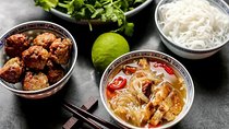 Small-Group Street Food Cyclo Tour of Hanoi Old Quarter