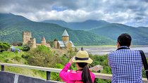 Kazbegi and Khinkali - the ultimate mountain experience tour