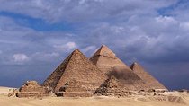 Layover tour to Giza pyramids, Sphinx & Bazaar including Lunch