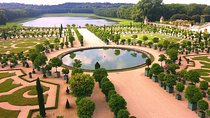 Versailles Half-Day Tour/Fast Entrance Ticket/minivan from Paris