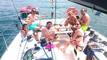 San Sebastian Private Sailing at La Concha Beach & Pasai Donibane