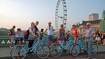 The Classic Highlights Bike Tour with a local guide