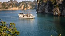 Bai Tu Long boutique & budget cruise 2D: Kayaking, swimming at pristine palaces