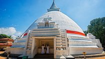 Private Colombo City Tour with English Speaking Chauffeur