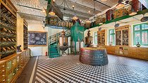 Budapest Tuk Tuk Tour with House of the Unicum Distillery Visit