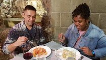 Rome Jewish Ghetto Food & Wine Tour & Guided Visit of Top Sites Lit Up at Night