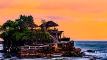 Bali Temple and Traditional Fruit Market Tour