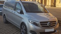 Private Round Transportation: London to London with Stopover at Stonehenge