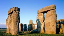 Windsor Castle, Stonehenge & Oxford Private Car Tour from London