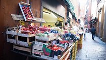Private market tour, lunch or dinner and cooking demo in Camogli