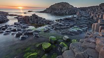 2-Day Northern Ireland Rail Tour: Belfast, Antrim Coast, and Giant's Causeway
