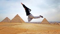 Unique tour to Giza pyramids, Egyptian museum & Khan El-Khalili 