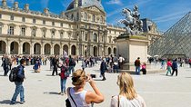 Louvre Museum Masterpieces Skip-the-Line and Small-Group Tour