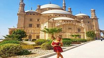 Private Day Tour: Giza Pyramids and Sphinx, Egyptian Museum and Tulun Mosque from Hurghada