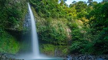 La Fortuna Waterfall Guide hike from Arenal