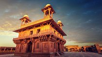 Jaipur to Agra drop Private transfers visiting stepwell & Sikri