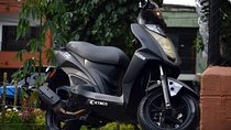 Scooter 125cc motorcycle rental in Medellin