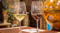 PRIVATE Walking Tour with Lunch and Wine Tasting by a Sommelier