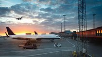 Reykjavik area to Keflavik Private Luxury Airport Transfer