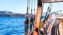 Santorini Caldera Cruise Tour (Volcano, Hot Springs, Thirassia)
