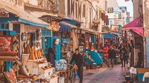 Private VIP Shopping Tour: authentic visit with a licensed guide