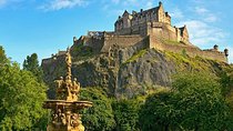 Edinburgh Half Day Guided Private Tour in a Premium Mercedes Minivan