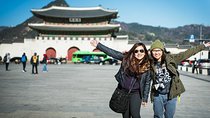 Private Photo Session with a Local Photographer in Seoul