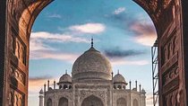 Full day Taj Mahal tour with Mughal Era cultural show