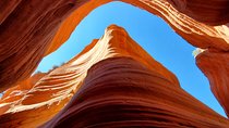 Private Peek-A-Boo slot canyon guided tours 