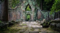 Full-Day Explore Angkor Wat Temple & Floating Village