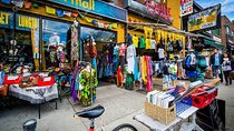 Private Toronto Kensington Market and Chinatown Walking Tour in English