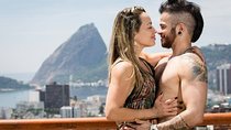 Private Photo Session with a Local Photographer in Copacabana