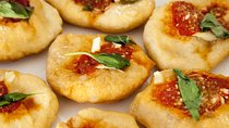 Private Pizza & Tiramisu Class at a Cesarina's home with tasting in Padua