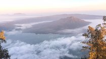 Private hiking Mt Abang 
