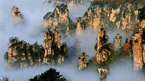 4-Day Private Zhangjiajie Tour: Avatar Mountains & Glass Bridge