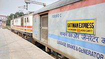 Taj Mahal private tour from Delhi by Gatimaan Express