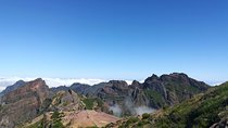 Achadas Teixeira- Pico Ruivo -& Pico pedras/Queimadas forest walk
