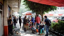 La Roma's Famous Sights and Local Lore: A Self-Guided Audio Tour