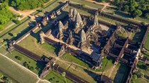 Angkor Wat Ruins with Sunset