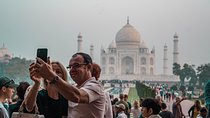 Taj Mahal Agra Tour by Gatimaan Express Train 