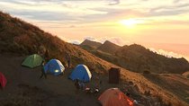 MODERATE HIKING: 2D/1N Just Crater Rim Senaru