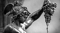 Walking tour of Florence in the evening to discover its dark side