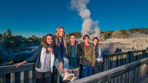 Private Tour to Rotorua’s Natural wonders and Māori Arts & craft.